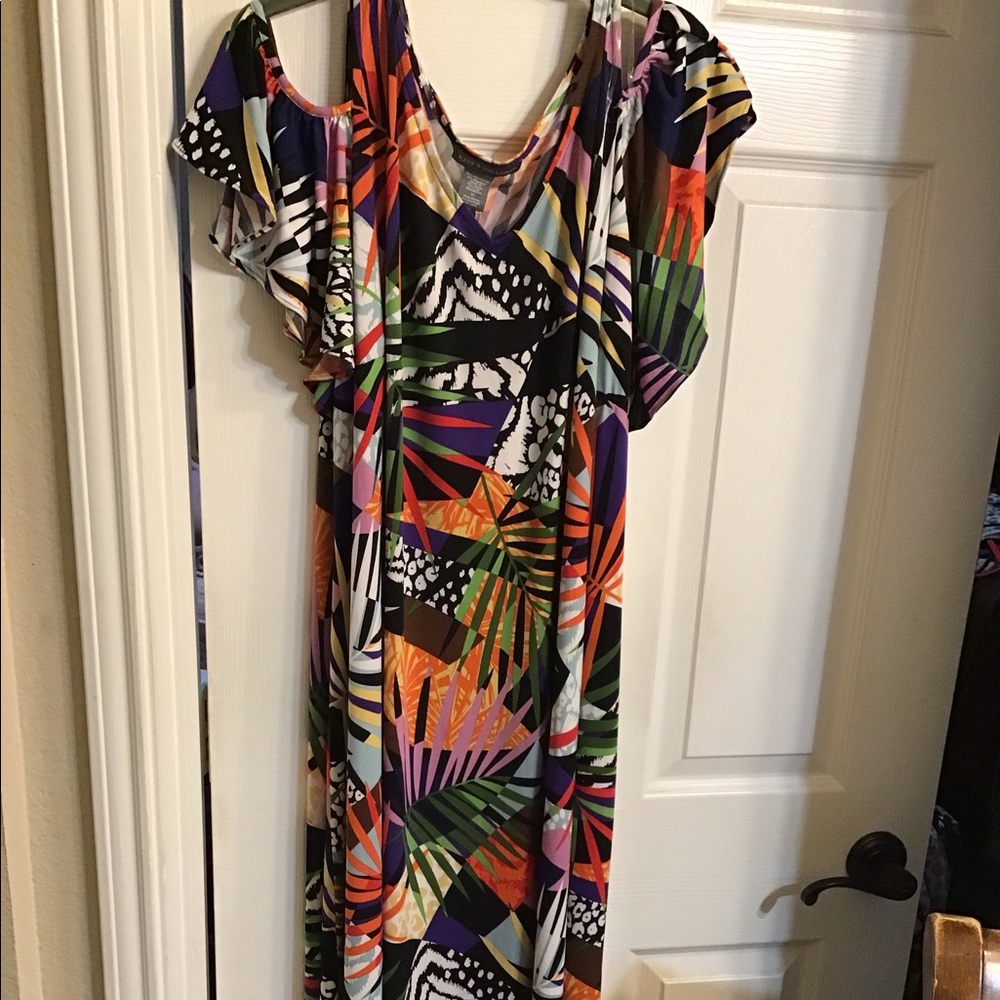 PLUS SIZE Kate and Mallory Colorful dress. NWOT